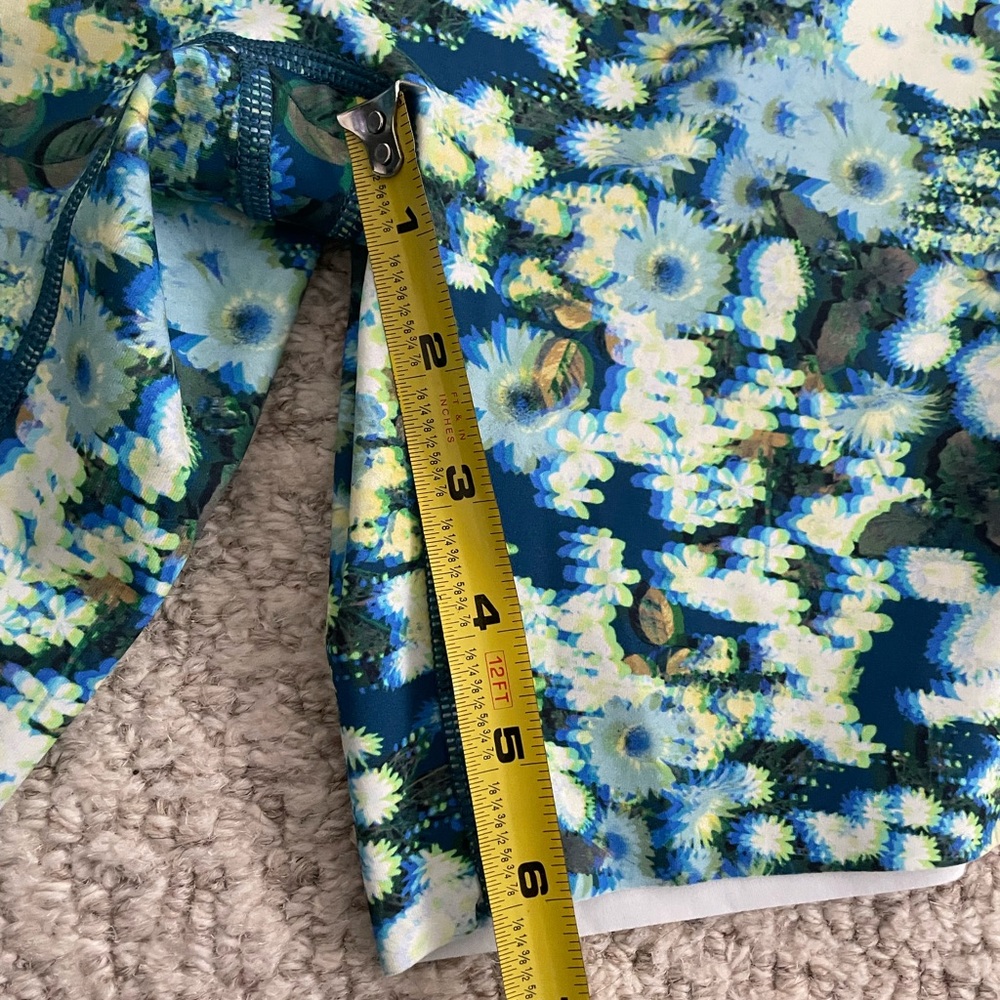 OFFLINE Aerie Blue Green Floral 3D Trippy blurry Activewear Set Bra Biker Shorts - Picture 14 of 16